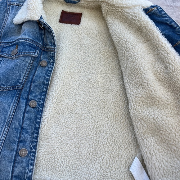 Abercrombie & Fitch Sherpa lined jeans jacket - Picture 3 of 5